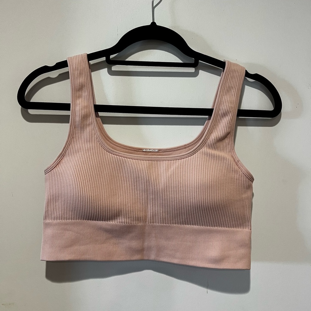 DNKY Seamless Ribbed Blush Sports Bra